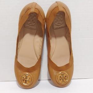 Tory Burch Caroline tan leather ballet flats